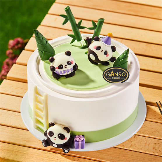 IP联名蛋糕与中秋礼盒焕新传统味道